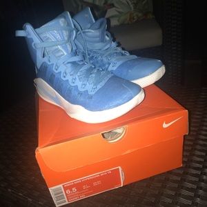 Womens NIKE Hyperdunk